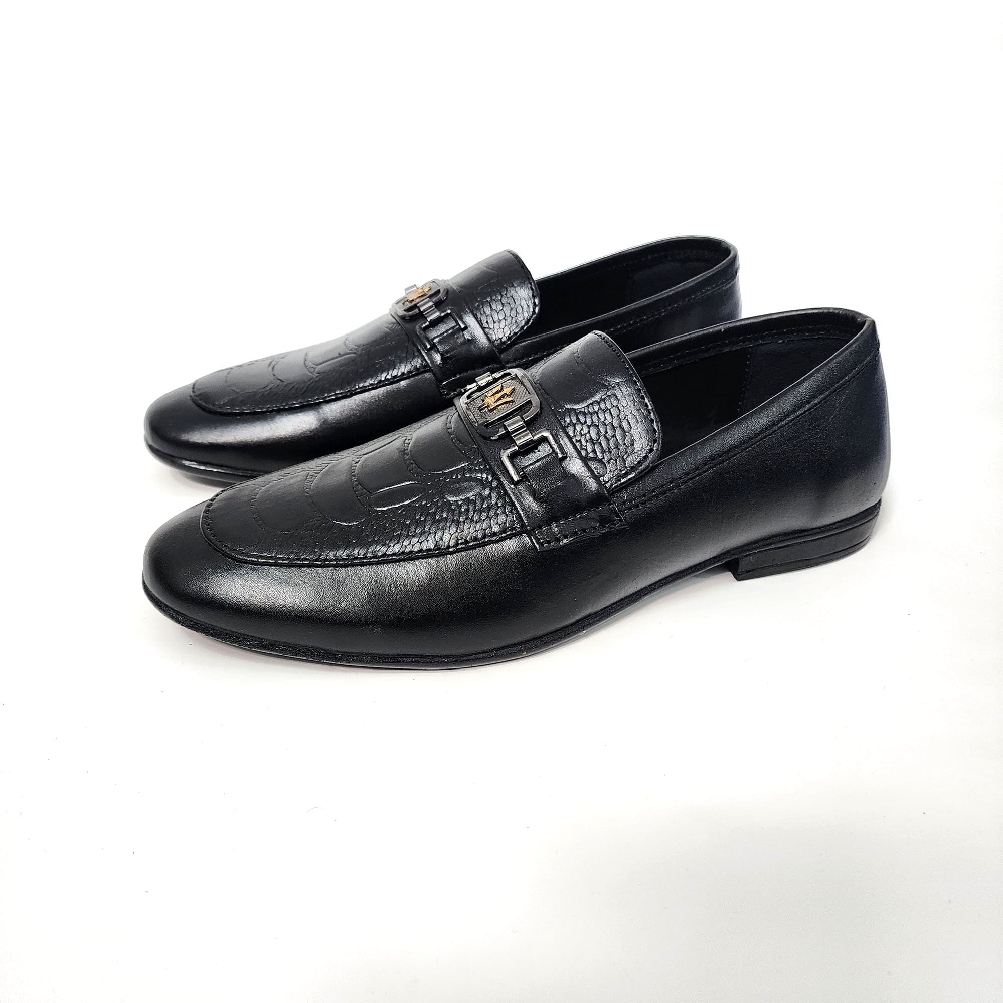 Regal Walk (Black)